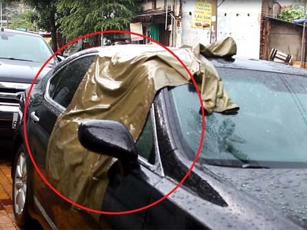 Nghi án đập kính ô tô Lexus, lấy trộm gần 5 tỉ đồng giữa ban ngày