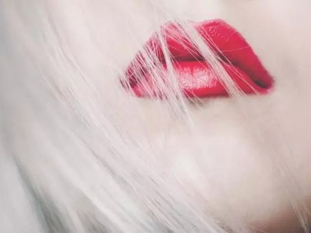 5 triệu chứng thiếu vitamin biểu hiện rõ trên khuôn mặt