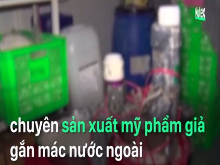 Phát hiện xưởng sản xuất mỹ phẩm 