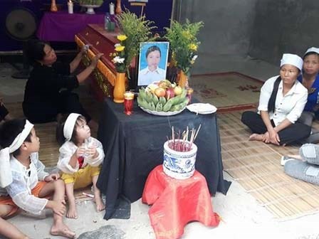 Nhân chứng sợ hãi kể lại giây phút chồng đâm vợ tử vong ở bệnh viện