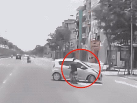 Bản tin tổ lái: Cao nhân áo đỏ và siêu mũ bảo hiểm 