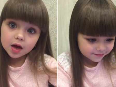 Cô bé có đôi mắt búp bê hớp hồn người xem khi hát nhép