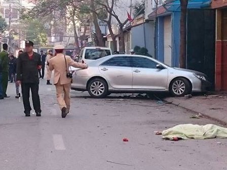 Hai xe cán bộ tông nhau, 1 phó trưởng công an huyện tử vong