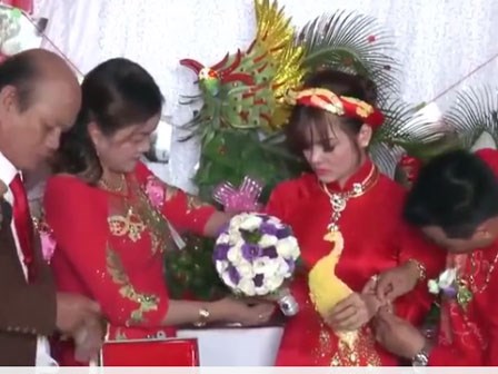 Của hồi môn đám cưới toàn vàng và USD hơn 11 tỷ gây sốt
