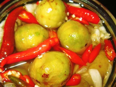 Trổ tài với món sấu ngâm tứ vị