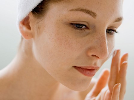 5 thói quen khiến da đen sạm nhanh chóng lại còn khiến da nhanh lão hoá