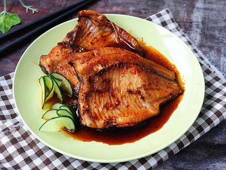 Cuối tuần đổi món với cá nướng mật ong mềm thơm nức mũi