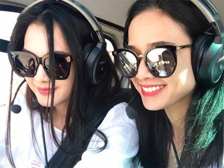 Dương Mỹ Linh xinh đẹp rạng rỡ đi chơi cùng bạn thân không quan tâm đến ồn ào hậu chia tay