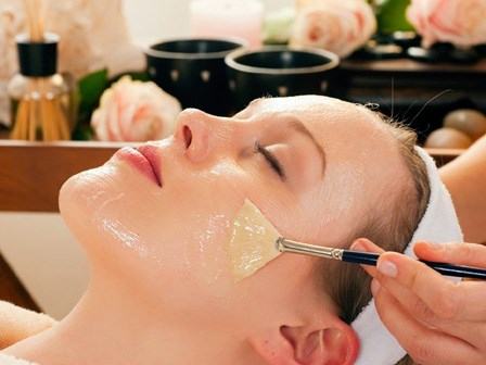 Cách dưỡng ẩm cho da khô giúp da mịn màng trong 3 phút