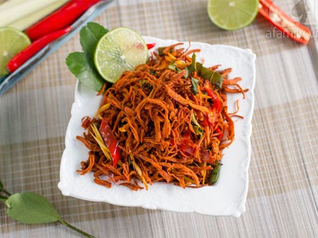 Nếu biết tự làm khô gà lá chanh dễ đến thế này thì tôi đã tự làm từ lâu rồi!