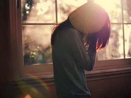 'Các chị ơi, em sống khốn khổ vì sự hành hạ của bố chồng'