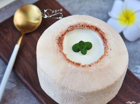 Trời nóng, tự tay làm quả thạch dừa thơm ngon mát lạnh cho cả nhà