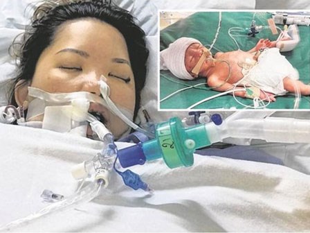 Cố gắng 11 năm mới có con nhưng người mẹ lại bị hôn mê nặng sau sinh khiến ai cũng đau xót