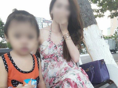 Người vợ bị chồng cũ chửi bới, cầm chích điện đe dọa: 