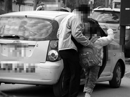 Con bắt taxi đi chơi, bố trình báo bị bắt cóc