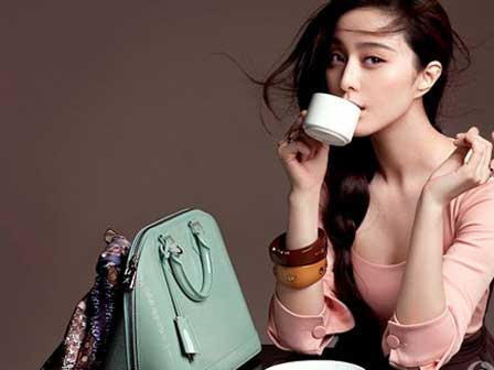 Dân mạng ngã ngửa khi thấy cô gái đeo sầu riêng làm túi xách và cái kết bất ngờ-17