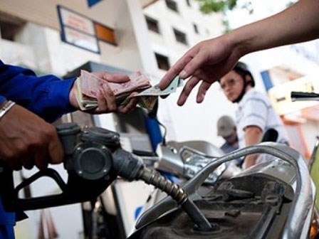 Xăng dầu tăng giá, Petrolimex thu về hơn 400 tỷ đồng mỗi ngày