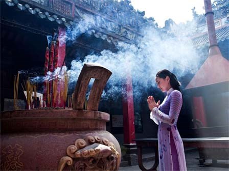 Những điều tuyệt đối cấm kỵ khi đi lễ chùa
