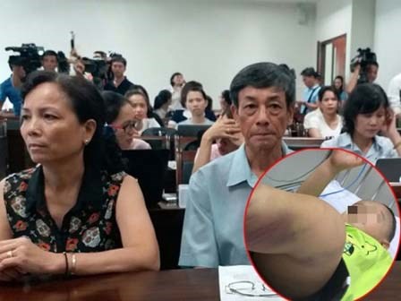 Vụ bé 14 tháng tuổi bị bạo hành: Ông bà nội ngoại ngỡ ngàng khi biết mình có cháu