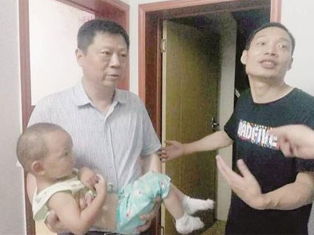 Vì hơn 3000 đồng, bé trai 8 tuổi 