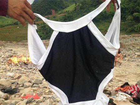 Mang bikini, đồ lót cũ đi từ thiện cho đồng bào vùng lũ Sơn La, nữ 