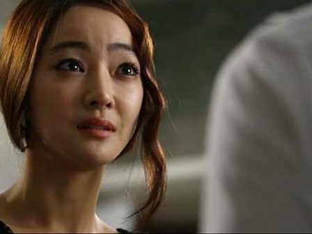 Chồng hoảng hốt khi cô vợ xồ xề bỗng xinh đẹp hơn sao Hàn