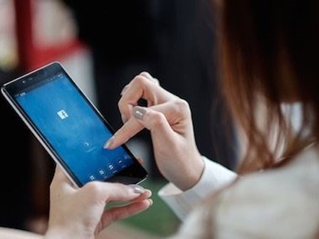 Facebook: Bổ béo thì ít, vật vã bi ai thì nhiều