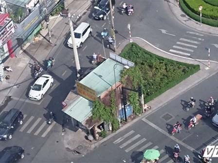 Ngôi nhà không chịu giải tỏa, chình ình giữa giao lộ ở Sài Gòn
