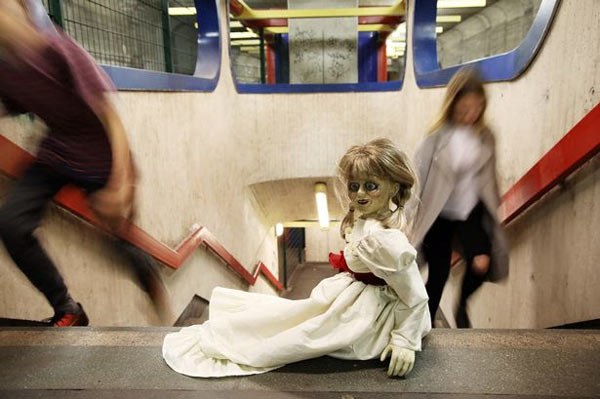 Búp bê ma Annabelle ngoài đời có thật đã phóng hỏa, giết người như trong phim?-7