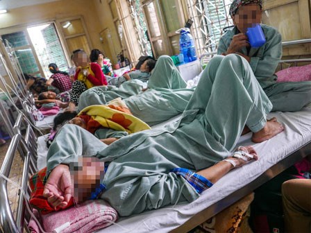Phiên tòa 'thuốc ung thư dởm' và nỗi đau thật