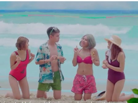 Những khoảnh khắc con gái làm thì bình thường, nhưng con trai thì..