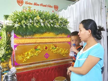 Ước mơ của vợ con thượng úy Long đã tắt lụi cùng đám cháy đêm qua