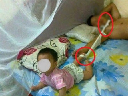 Bố mẹ Việt sáng tạo khi chăm con khiến người Tây cũng phải 