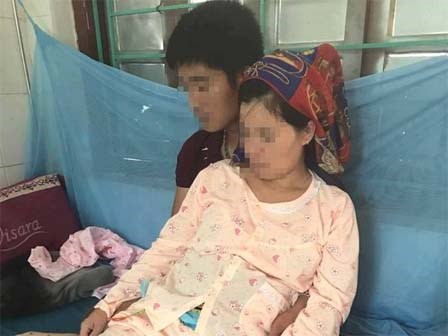 Người nhà tố con gái vừa chào đời đã tử vong vì bình ôxy bệnh viện hỏng