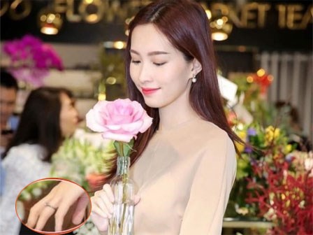 Sau thông tin kết hôn, Hoa hậu Đặng Thu Thảo xuất hiện rạng rỡ với nhẫn cưới lấp lánh