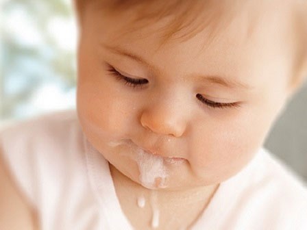 Nôn và tiêu chảy ở trẻ em - hiện tượng của bệnh gì?