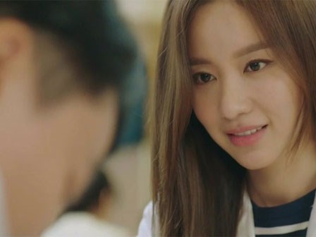 Chồng nằm viện còn nhắn tin à ơi với gái lạ và đòn trừng trị “hiểm” của vợ