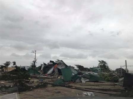Thiệt hại bão số 10: 11 người chết, bị thương, gần 24.000 nhà bị hư hỏng