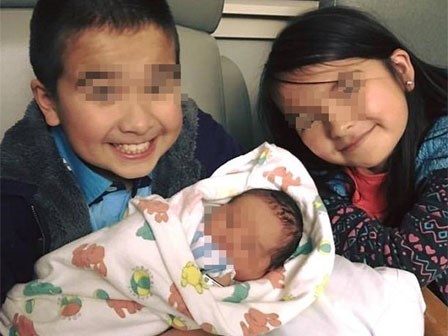 Người cha mất nhân tính, siết cổ hai con trai 9 và 11 tuổi tới chết trước khi hạ sát con trai 7 tháng tuổi