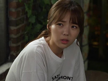 Bơ phờ chăm sóc bạn trai nằm viện cả tháng trời, cuối cùng nhận lại một câu nói đắng nghét