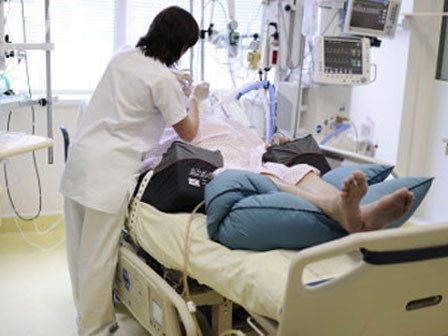 Bà bầu 7 tháng nguy kịch, thai chết lưu vì thói quen ăn đồ đông lạnh
