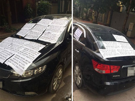 Mang rác đi đổ trộm nhìn thấy tấm biển thông báo, nhiều người chột dạ cúi mặt bỏ đi-2