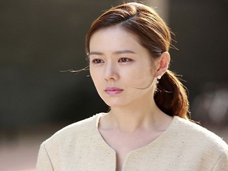 Về sớm, tôi bất ngờ nghe được lý do khiến bố mẹ chồng chuyển sang đối xử tốt với tôi