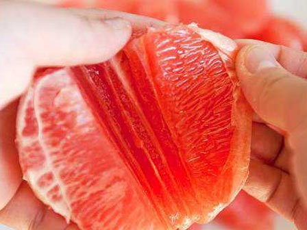 Ăn bưởi sai thời điểm sẽ nguy hiểm