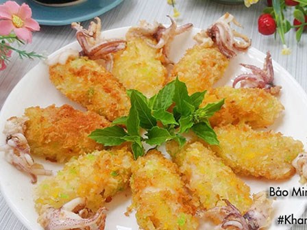 Mực ống chiên xù nguyên con vừa ngon vừa bắt mắt