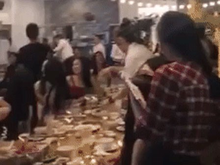 Clip: Hoàng Thuỳ khoe giọng hát ấn tượng trước các thí sinh