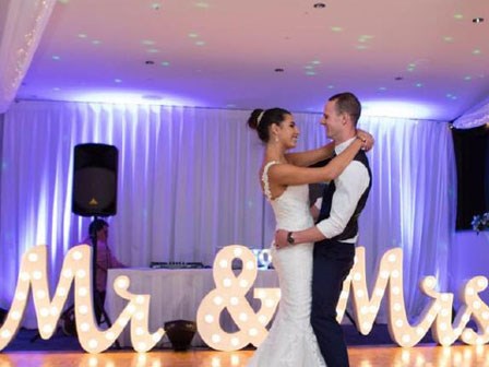 Qua đời khi đang hưởng tuần trăng mật vì