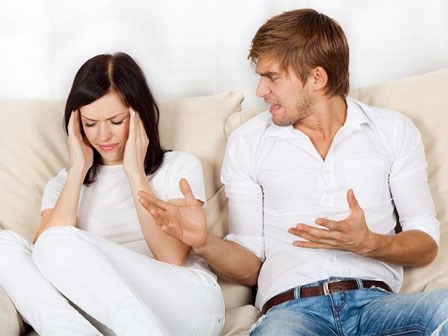 Giận nhau 2 tuần, vợ đã lên facebook “thả thính”, than vãn vợ chồng hết duyên phận