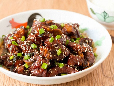 Thử ngay công thức sườn rim chua ngọt mới toanh ngon tuyệt cho bữa tối nào!
