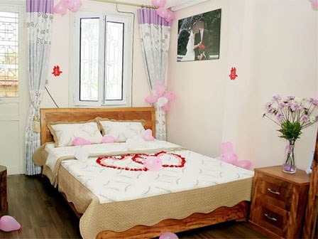 Đăng đàn thắc mắc chuyện bố mẹ chồng không chịu chi tiền mua giường tủ, chụp ảnh cưới, cô gái khiến chị em tranh cãi